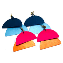 Load image into Gallery viewer, Half Moon Aluminum Handmade Earring