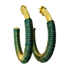 Load image into Gallery viewer, Jurerê Gold Handmade Hoop with Leather