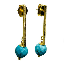 Load image into Gallery viewer, Olho Dágua Gold Handmade Earring with Stone