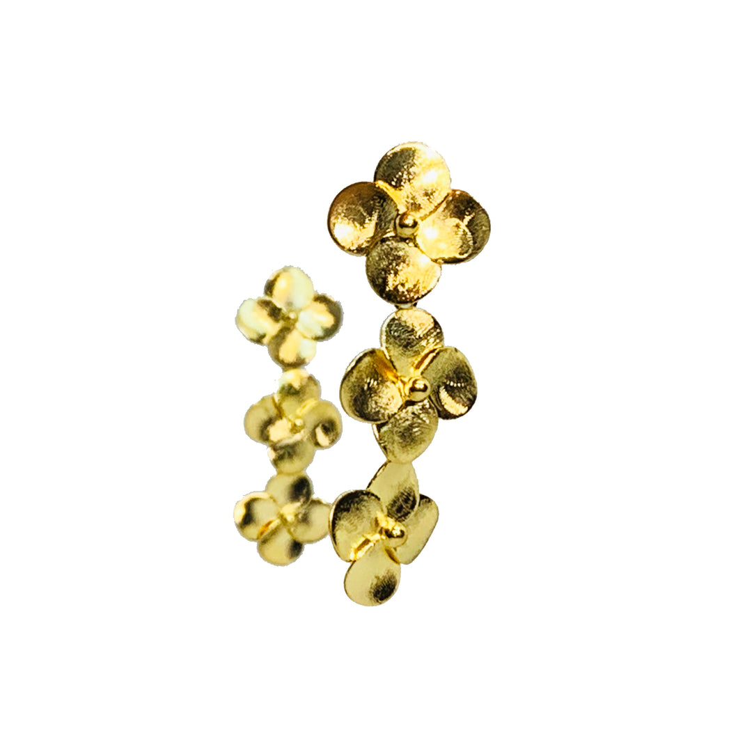 3 Flowers Gold Handmade Earring