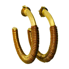 Load image into Gallery viewer, Jurerê Gold Handmade Hoop with Leather
