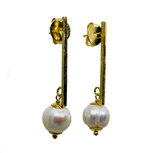 Olho Dágua Gold Handmade Earring with Pearl